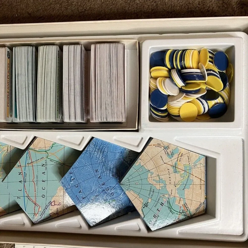 National Geographic Global Pursuit Geography Map Board Game 1987 Complete